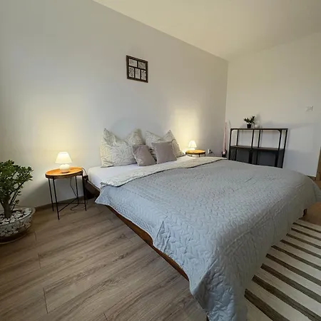 štýlový Oddychový S Bezplatným Parkovaním * Prievidza