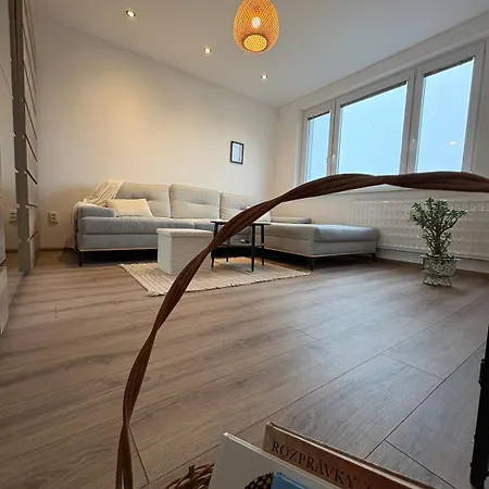 Stylovy Oddychovy S Bezplatnym Parkovanim Prievidza